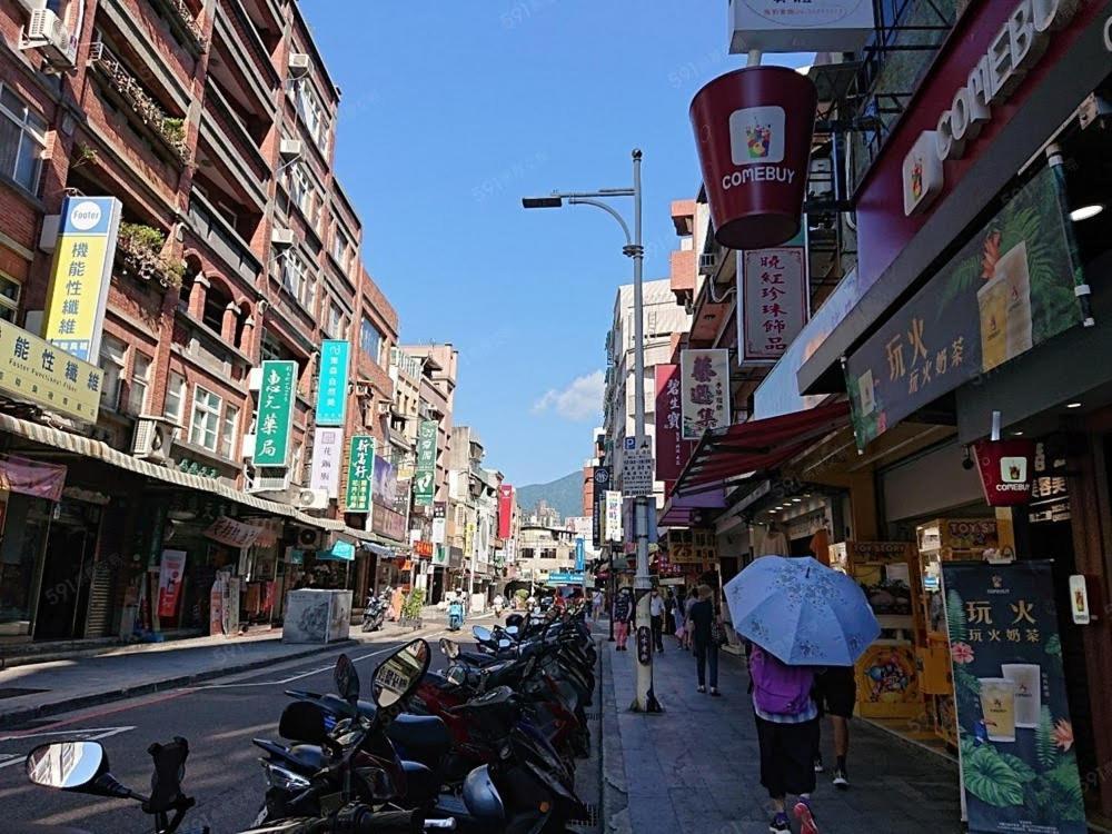 淡水老街歡樂便利民宿 טמסוי מראה חיצוני תמונה